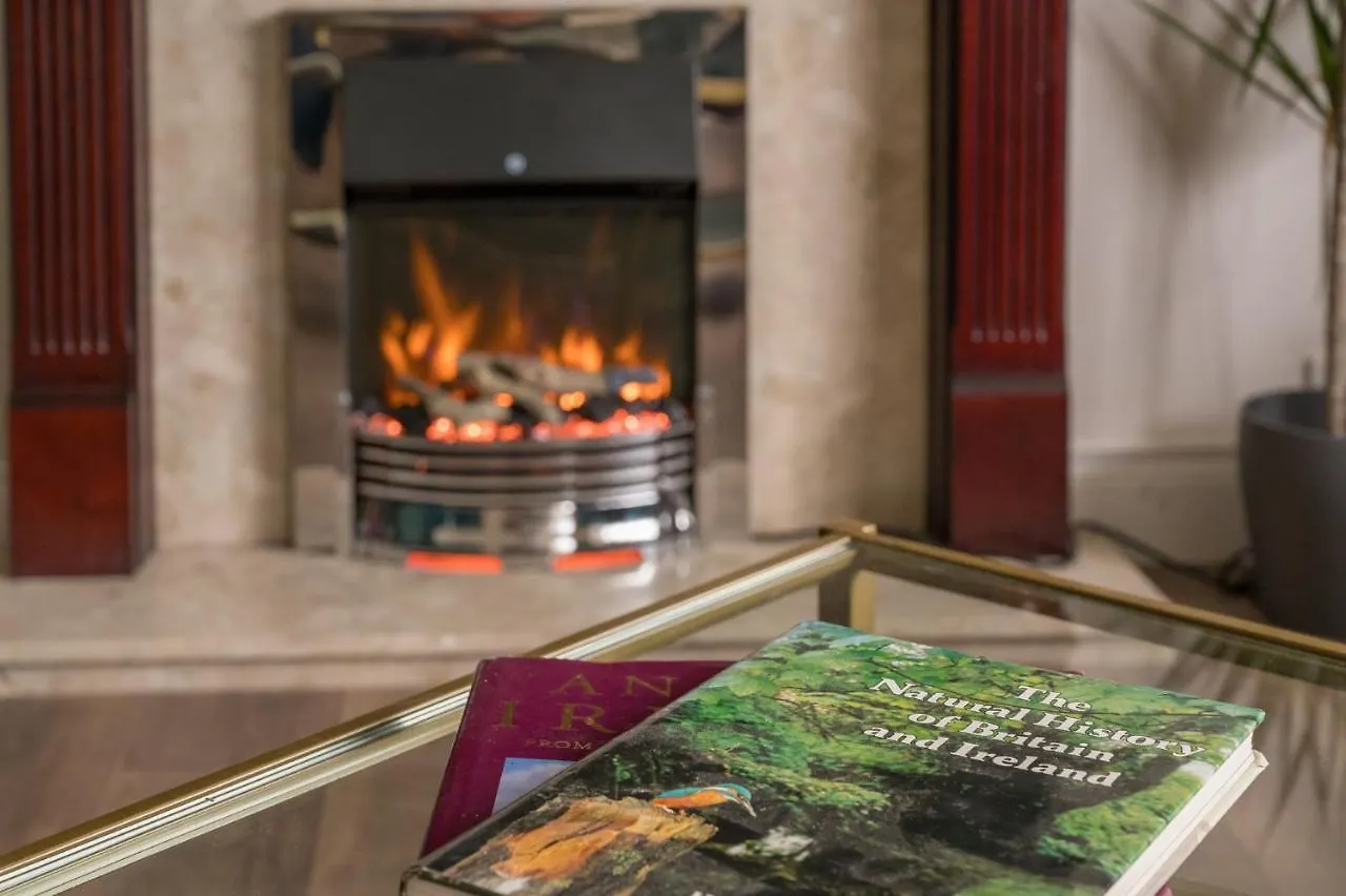 Casa vacanze Cavehill View - Elegant 4-Bedroom Detached House In Great Location With Free Parking Belfast