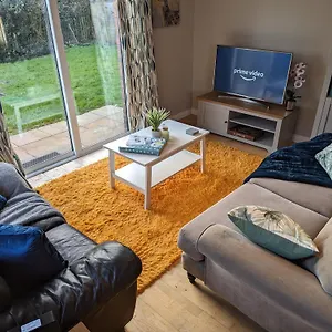  Apartment Stunning Riverside